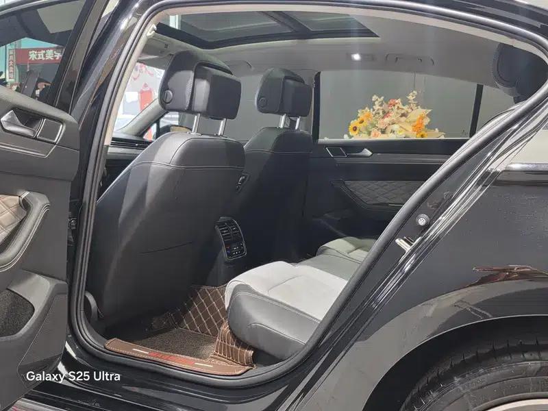 Volkswagen Magotan 2023 2 Millionth Unit Commemorative Edition 330TSI DSG Leading Model — миниатюра 16