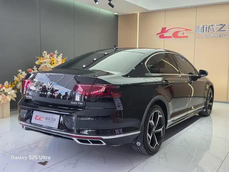 Volkswagen Magotan 2023 2 Millionth Unit Commemorative Edition 330TSI DSG Leading Model — миниатюра 6