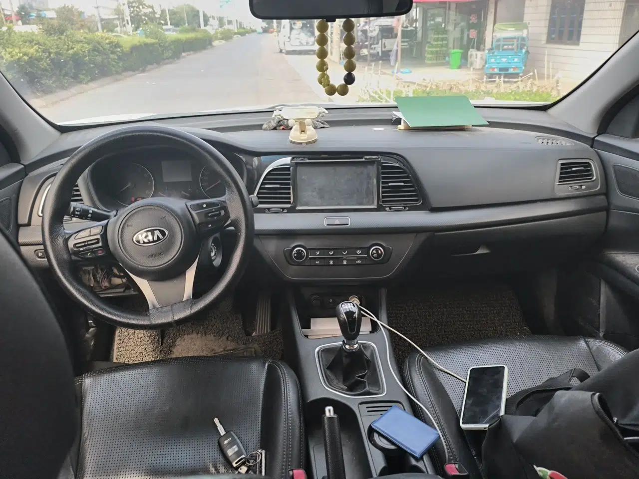 Kia K4 2014 1.8L Manual GL — миниатюра 9