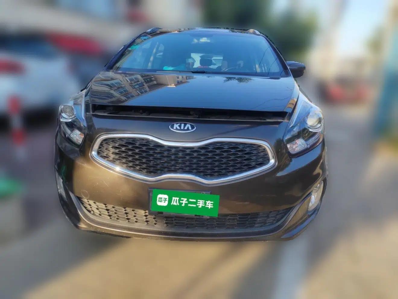 Kia Carens 2013 2.0L 5-Seater Automatic Standard Version China IV Standard — миниатюра 2