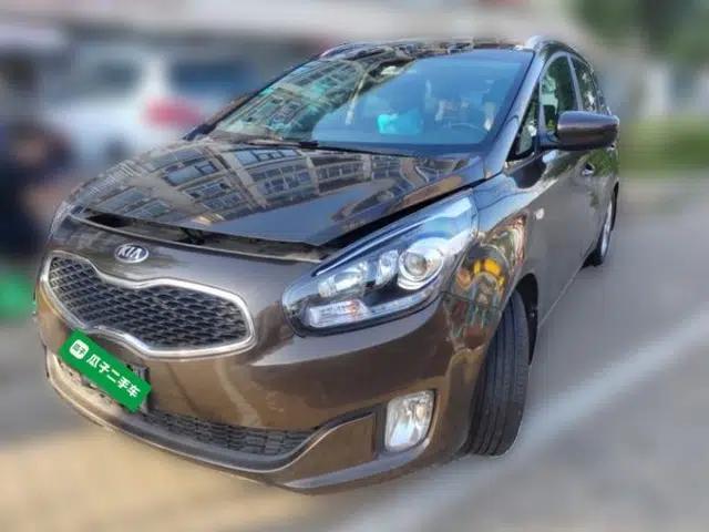 Kia Carens 2013 2.0L 5-Seater Automatic Standard Version China IV Standard