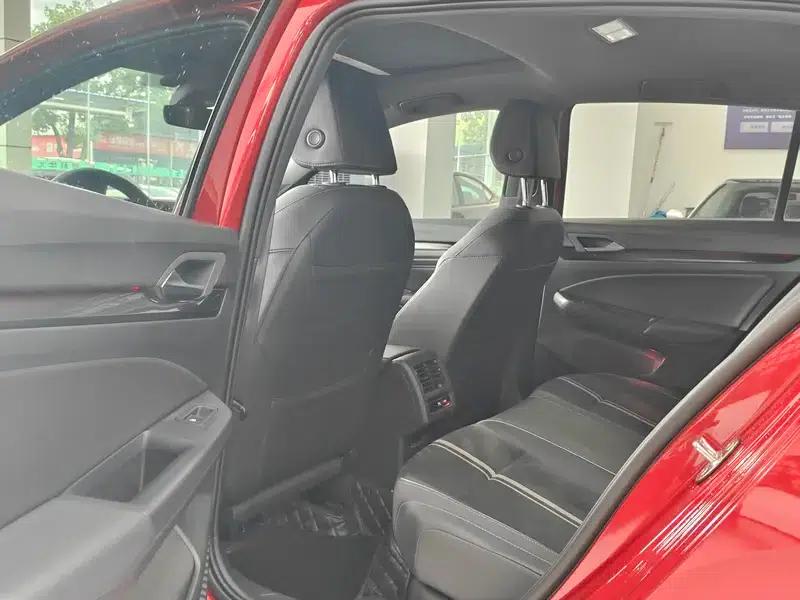 2021 Golf 280TSI DSG R-Line — миниатюра 10