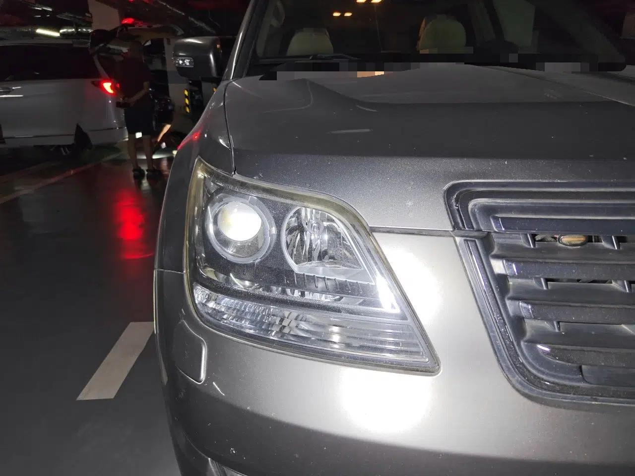 Kia Borrego 2008 3.8L Luxury Edition China IV — миниатюра 7