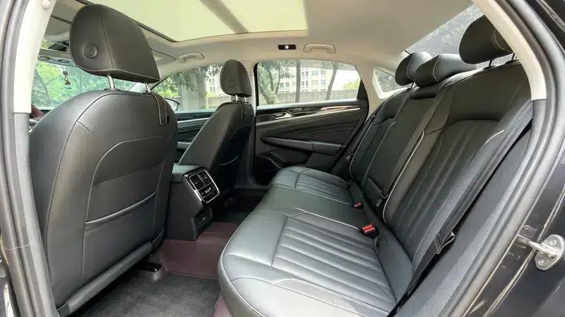 2022 Volkswagen Passat 330TSI Starry Sky Elite Edition — миниатюра 10