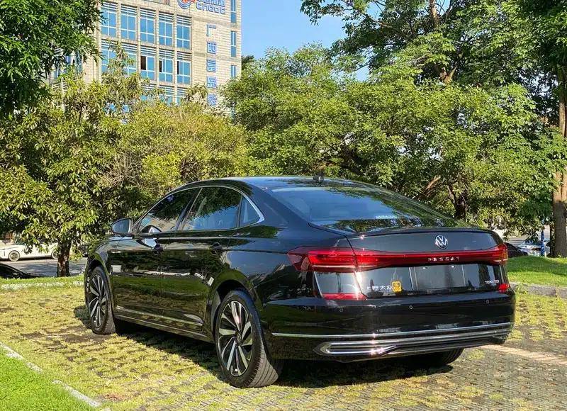 2022 Volkswagen Passat 330TSI Elite Edition — миниатюра 5