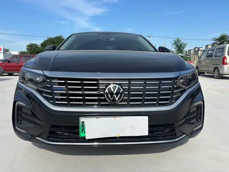 2022 Volkswagen Passat PHEV 430PHEV Hybrid Business Edition — миниатюра 2