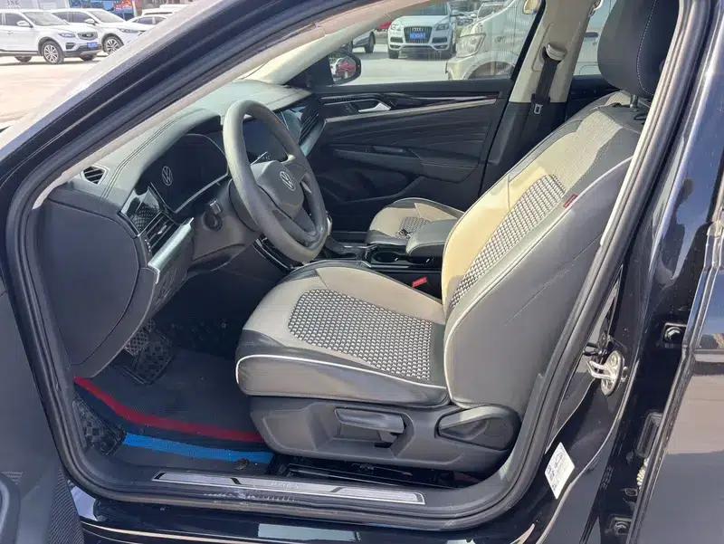 2022 Volkswagen Passat PHEV 430PHEV Hybrid Business Edition — миниатюра 17