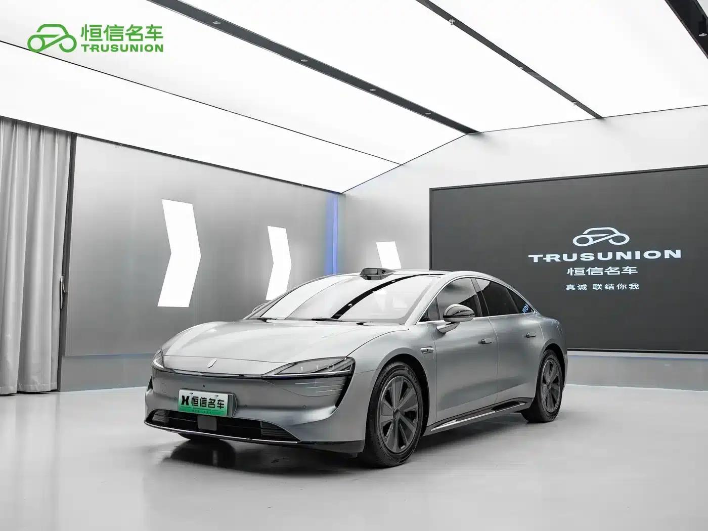 Zhijie S7 2024 Max Rear-Wheel Drive Long-Range Intelligent Driving Edition — миниатюра 1