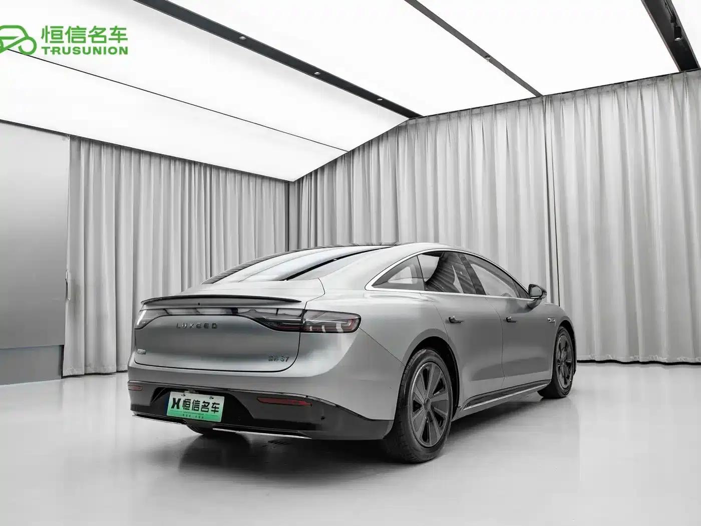 Zhijie S7 2024 Max Rear-Wheel Drive Long-Range Intelligent Driving Edition — миниатюра 4