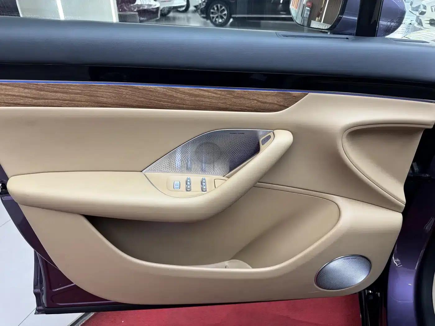Zhijie R7 2024 Pure Electric 802km Max — миниатюра 11