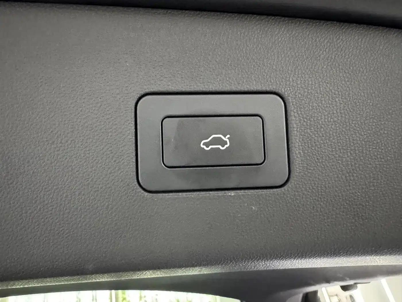 Zhijie R7 2024 Pure Electric 802km Max — миниатюра 10