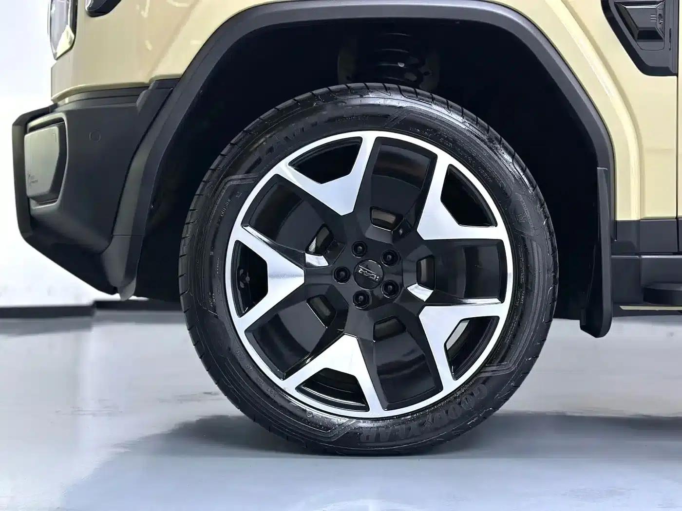iCAR V27 2026 Model 200KM 4WD Falcon 500 — миниатюра 5