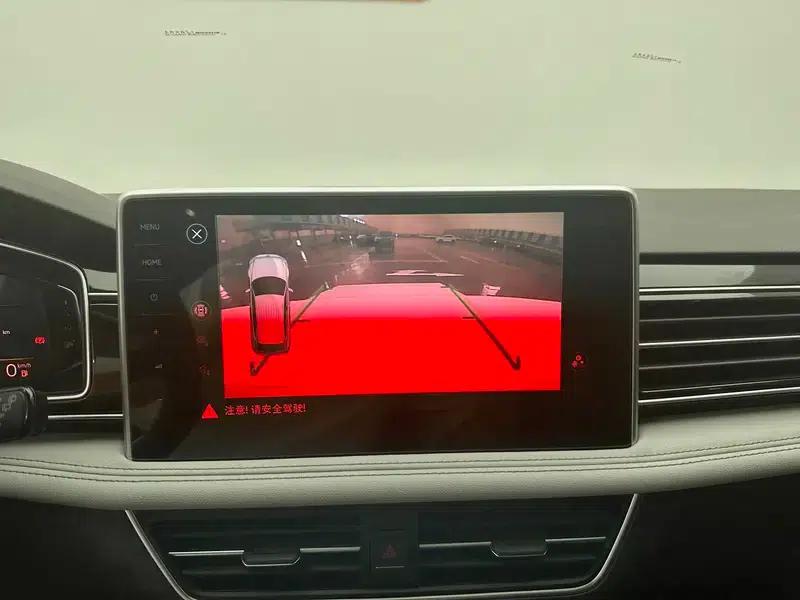 Tiguan L 2023 280TSI Trendy Limited Edition — миниатюра 11