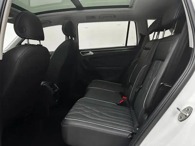 Tiguan L 2023 280TSI Trendy Limited Edition — миниатюра 22