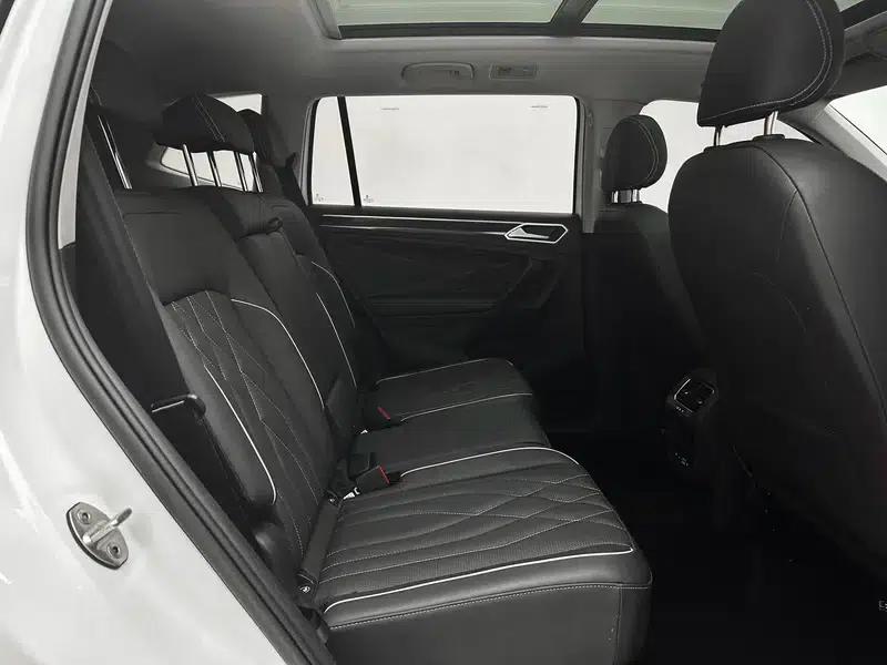 Tiguan L 2023 280TSI Trendy Limited Edition — миниатюра 23