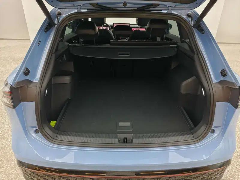 Tiguan L 2024 Pro 380TSI AWD R-Line Supreme Edition — миниатюра 9