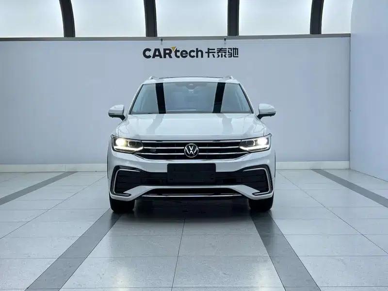Tiguan L 2023 330TSI 2WD R-Line Premium Edition — миниатюра 2