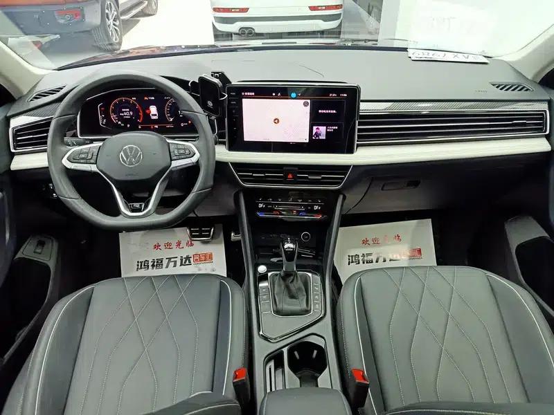 Tiguan L 2024 330TSI 2WD R-Line Premium Edition — миниатюра 13