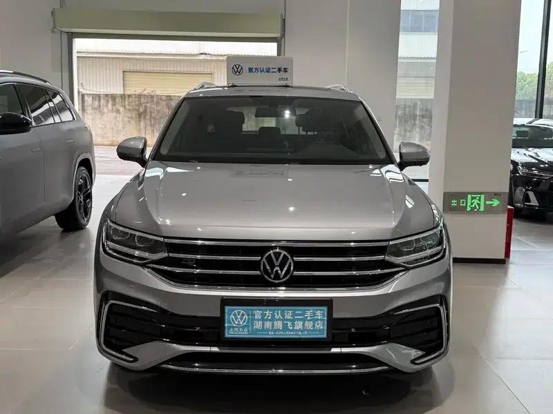 Tiguan L 2022 330TSI Automatic 2WD R-Line Premium Edition — миниатюра 2