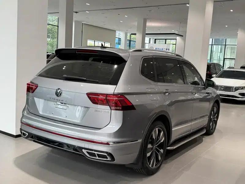 Tiguan L 2022 330TSI Automatic 2WD R-Line Premium Edition — миниатюра 6