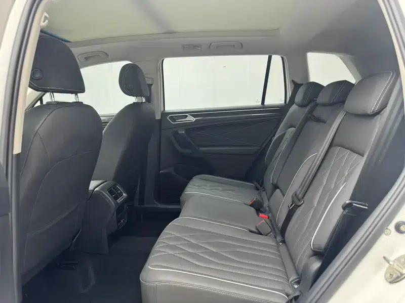 Tiguan L 2023 280TSI Trendy Limited Edition — миниатюра 15