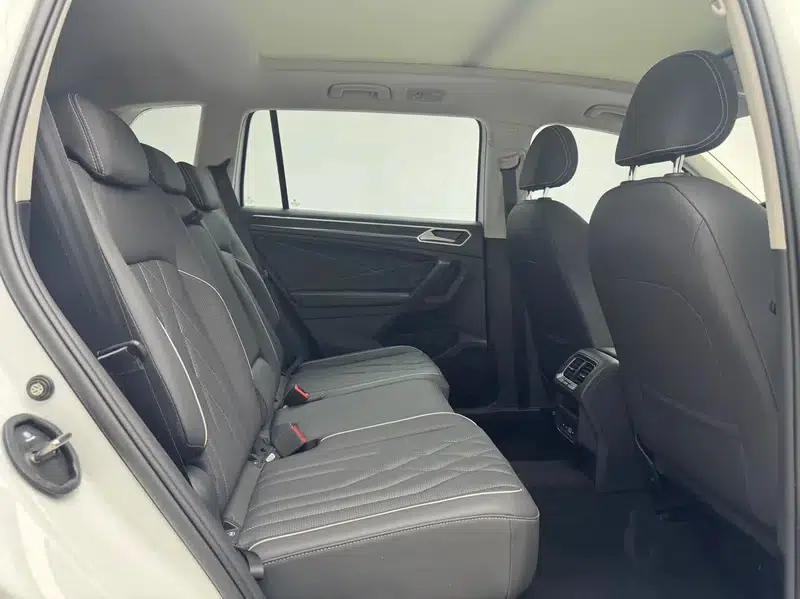 Tiguan L 2023 280TSI Trendy Limited Edition — миниатюра 18