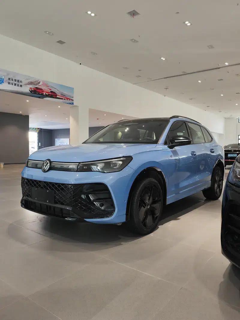 Tiguan L 2024 Pro 380TSI AWD R-Line Supreme Edition — миниатюра 1