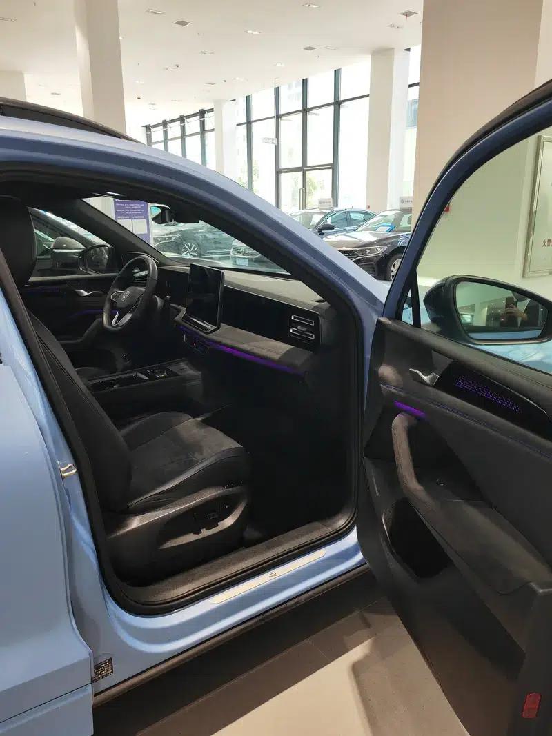 Tiguan L 2024 Pro 380TSI AWD R-Line Supreme Edition — миниатюра 13