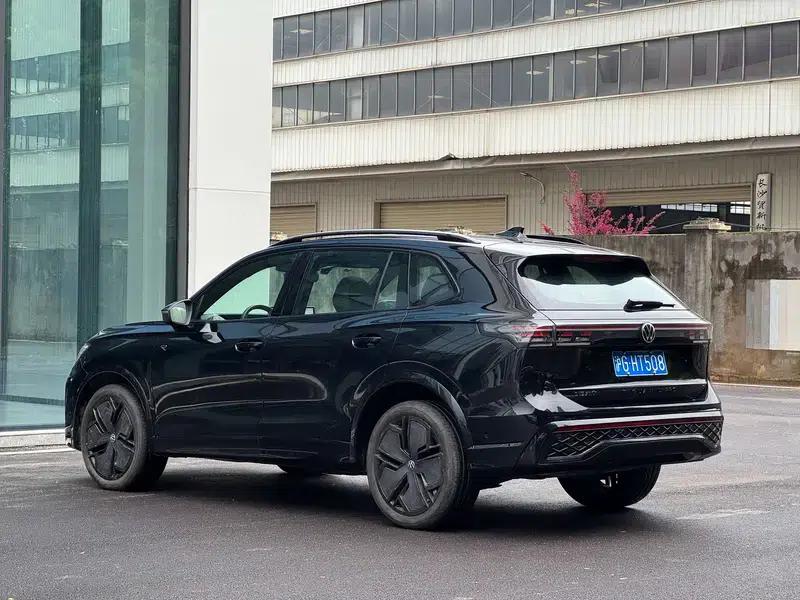 Tiguan L 2024 Pro 330TSI 2WD R-Line Supreme Edition — миниатюра 4