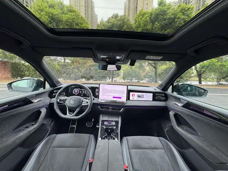 Tiguan L 2024 Pro 330TSI 2WD R-Line Supreme Edition — миниатюра 9
