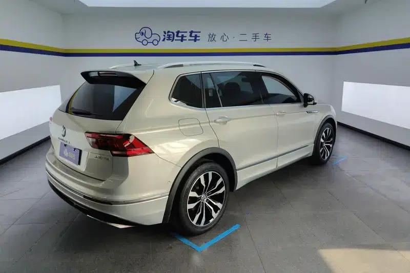 Tiguan L 2021 330TSI Automatic 2WD R-Line Premium Edition — миниатюра 3