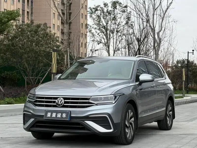 Tiguan L 2022 330TSI Automatic 2WD Smart Edition — миниатюра 1