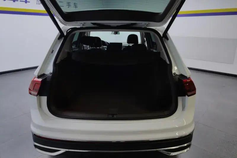 Tiguan L 2023 330TSI 2WD Smart Edition — миниатюра 17