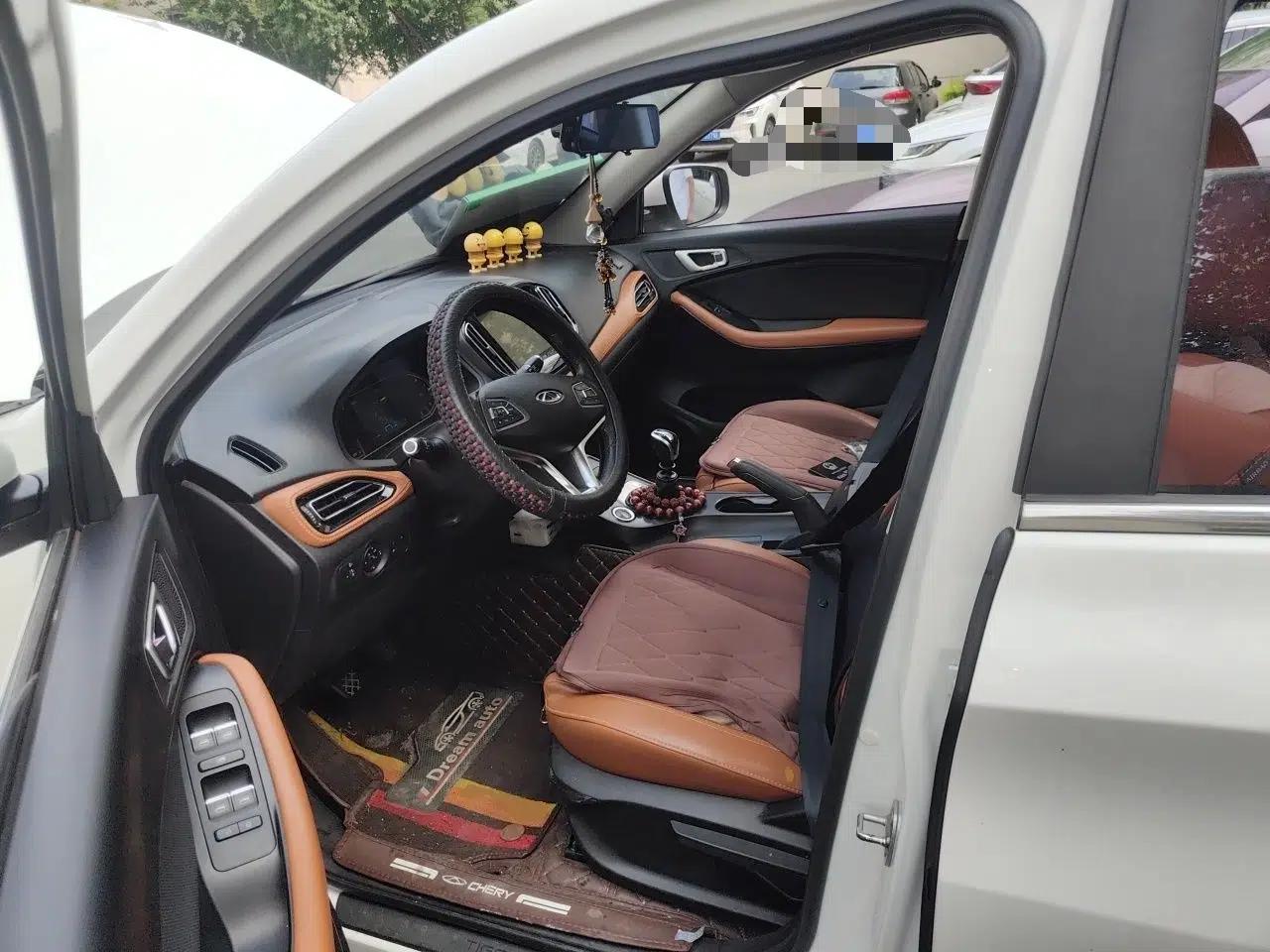 Chery Tiggo 7 2016 1.5T Manual Ignite Edition — миниатюра 15
