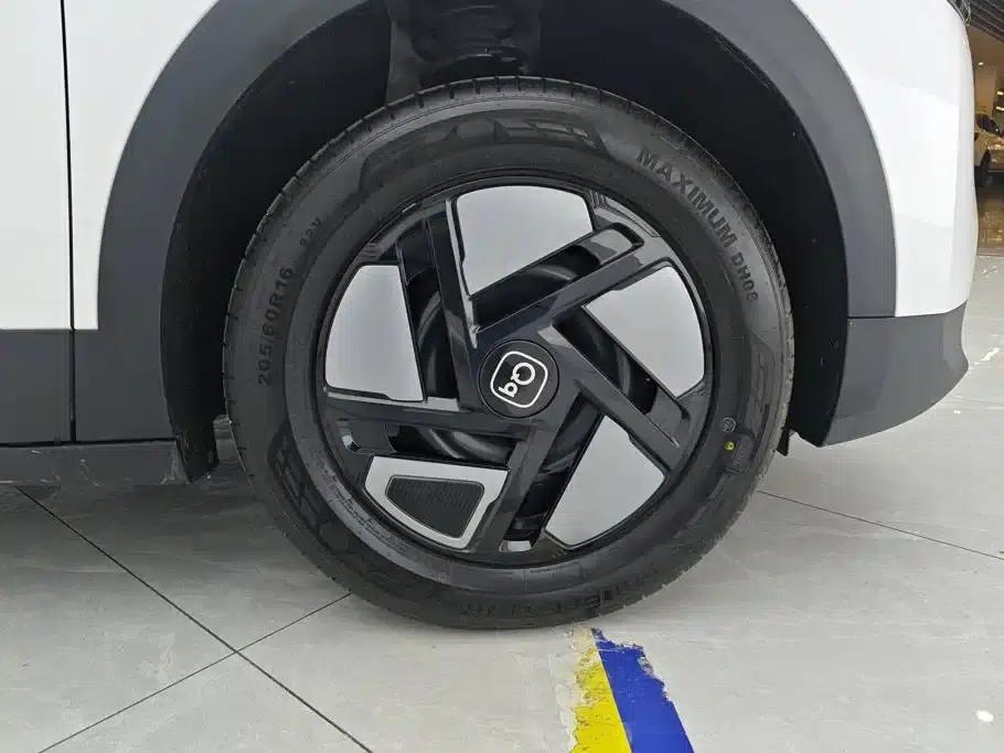 QQ3 EV 2026 Model 420 Passion Edition — миниатюра 6