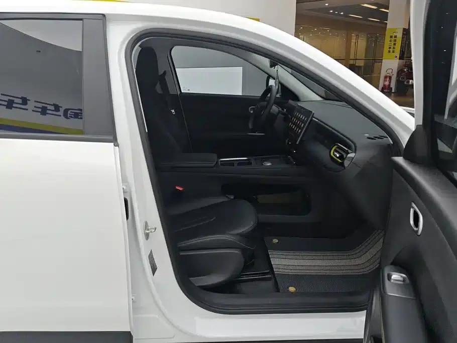 QQ3 EV 2026 Model 420 Passion Edition — миниатюра 8