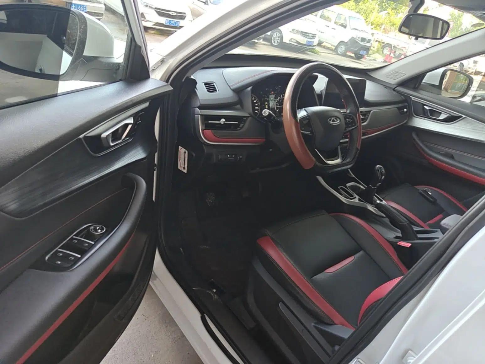 Chery Tiggo 5x 2022 Superhero Edition 1.5L Manual Fashion Model — миниатюра 18
