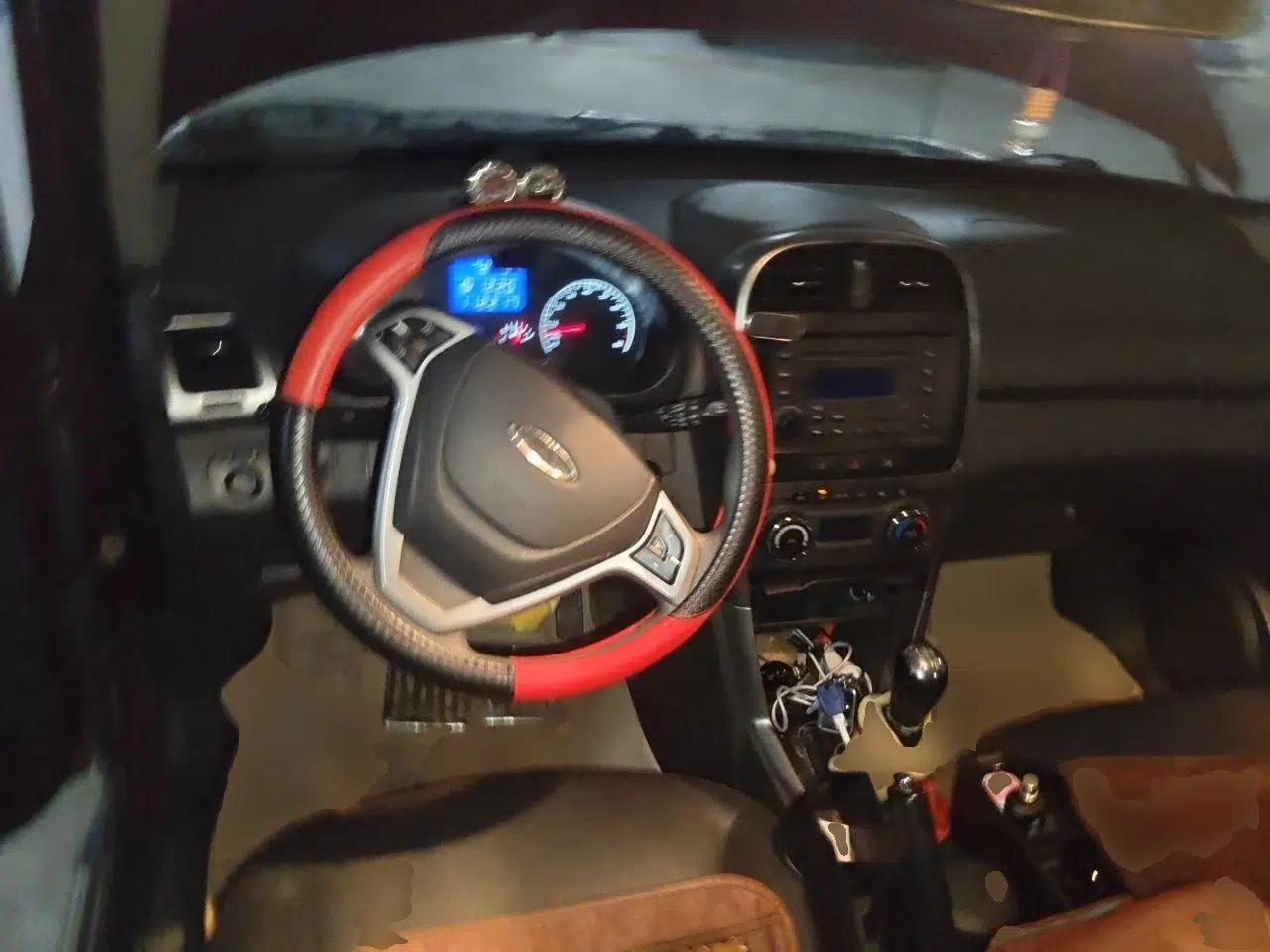 Chery Tiggo 3 2015 1.6L Manual Zhishang Sport Edition — миниатюра 10