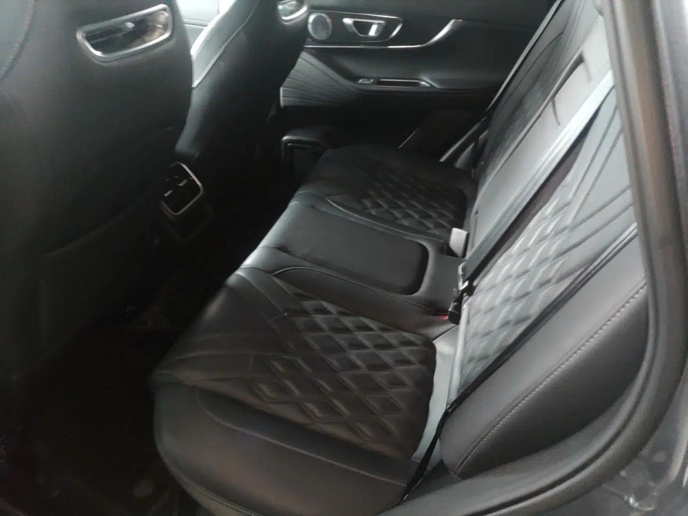 Chery Tiggo 7 PLUS 2023 1.6 TGDI DCT Prestige Edition — миниатюра 20