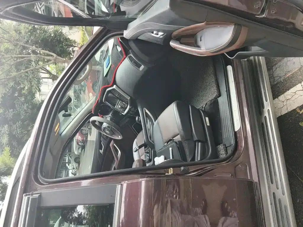 Yusheng S350 2016 2.0T Automatic 4WD Gasoline Super Luxury 5-Seater — миниатюра 21
