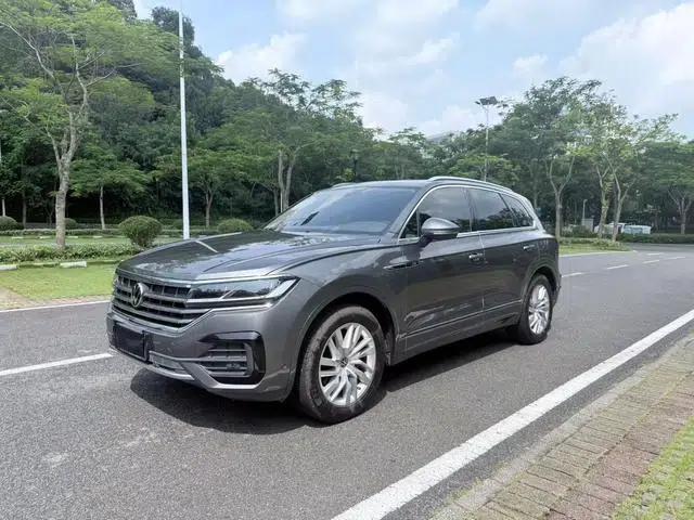Touareg 2022 2.0TSI R-Line