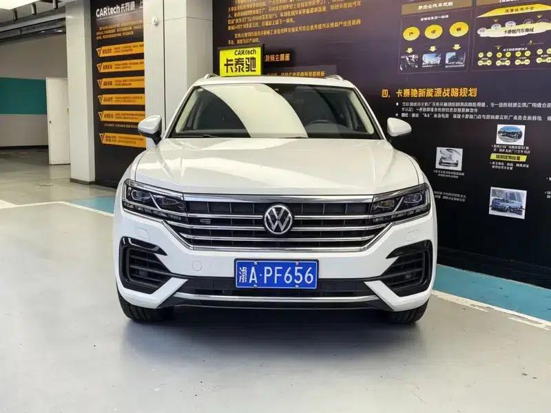 Touareg 2022 3.0TSI R-Line Classic Sport Package — миниатюра 2