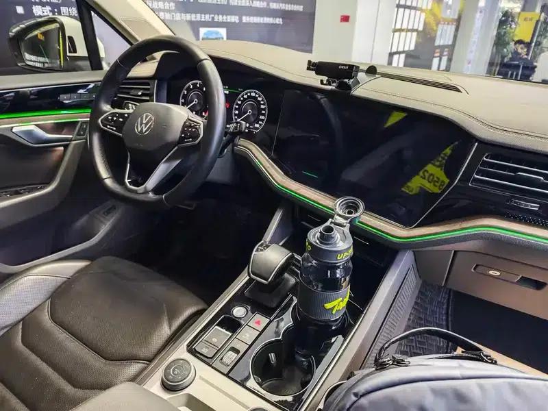 Touareg 2022 3.0TSI R-Line Classic Sport Package — миниатюра 6