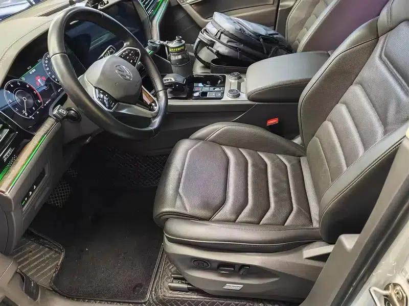 Touareg 2022 3.0TSI R-Line Classic Sport Package — миниатюра 9