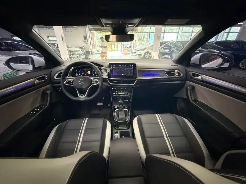 2023 Volkswagen T-Roc 300TSI DSG Chenguang Edition — миниатюра 8