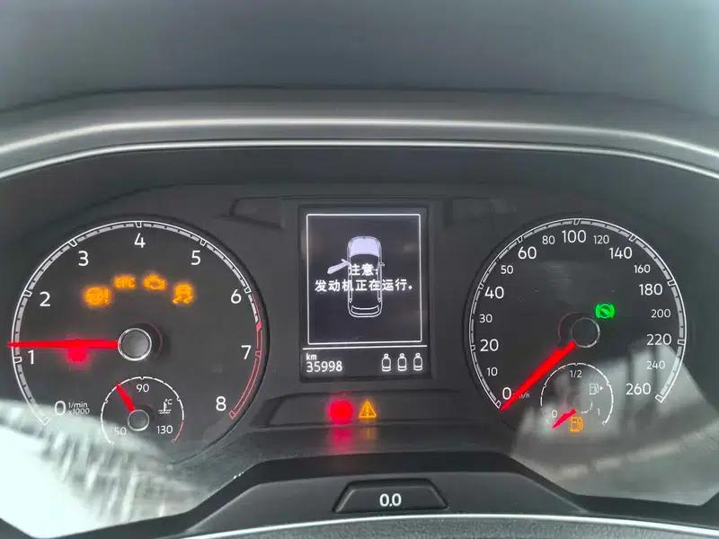 2021 Volkswagen T-Roc Facelift 280TSI DSG 2WD Elite Intelligent Edition — миниатюра 9