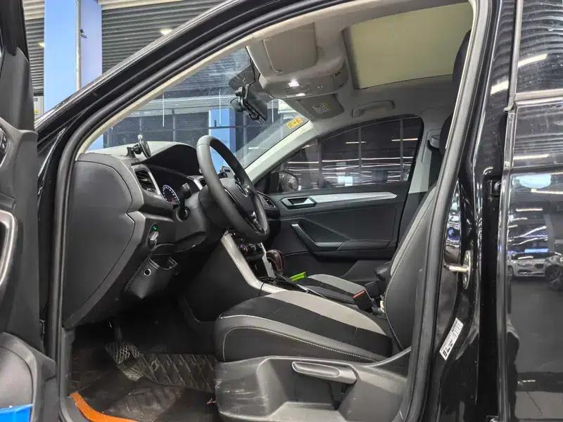 2021 Volkswagen T-Roc Facelift 280TSI DSG 2WD Elite Intelligent Edition — миниатюра 10
