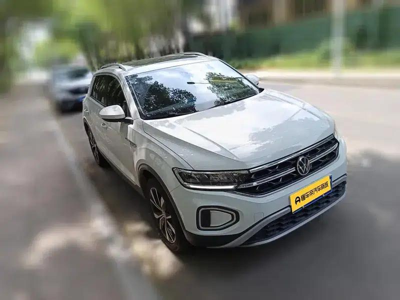 2025 Volkswagen T-Roc 280TSI DSG Time Edition — миниатюра 3