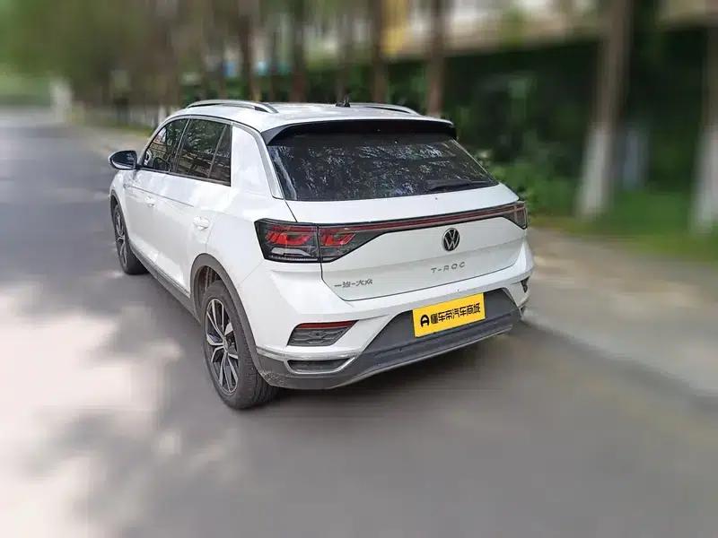 2025 Volkswagen T-Roc 280TSI DSG Time Edition — миниатюра 4