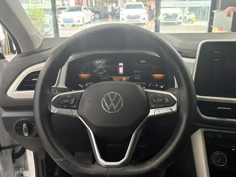 2023 Volkswagen T-Roc 280TSI DSG Time Edition — миниатюра 17